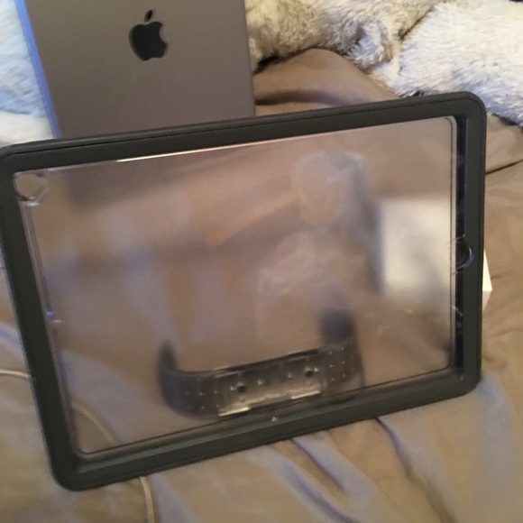 Case Otterbox /for iPad/gen 6/ 5/9.7” Good Cond - Picture 7 of 7